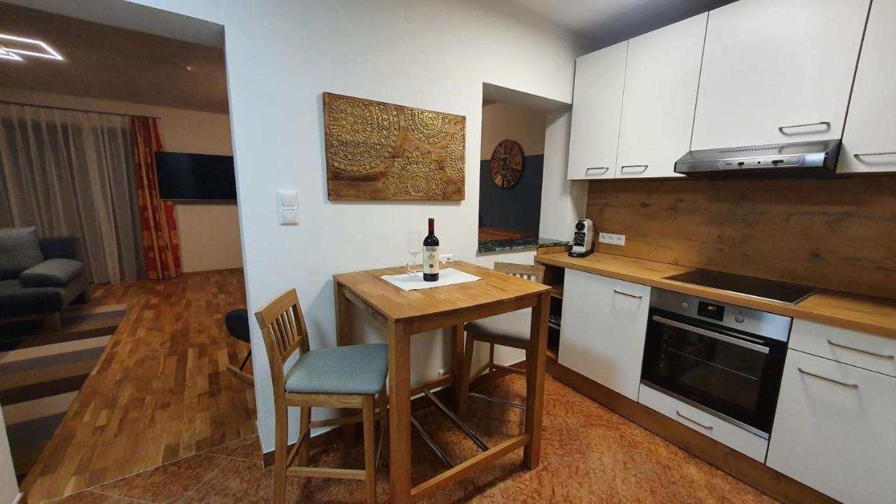 Appartements Mayr Inklusive Ganzjaehrig Gratis Zugang Zur Alpentherme Und Im Sommer Kostenlose Bergbahnnutzung باد هوفغاستين المظهر الخارجي الصورة