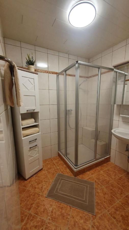 Appartements Mayr Inklusive Ganzjaehrig Gratis Zugang Zur Alpentherme Und Im Sommer Kostenlose Bergbahnnutzung باد هوفغاستين المظهر الخارجي الصورة
