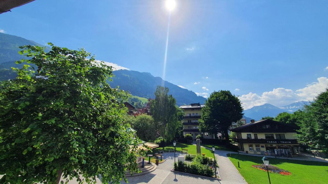 Appartements Mayr Inklusive Ganzjaehrig Gratis Zugang Zur Alpentherme Und Im Sommer Kostenlose Bergbahnnutzung باد هوفغاستين المظهر الخارجي الصورة