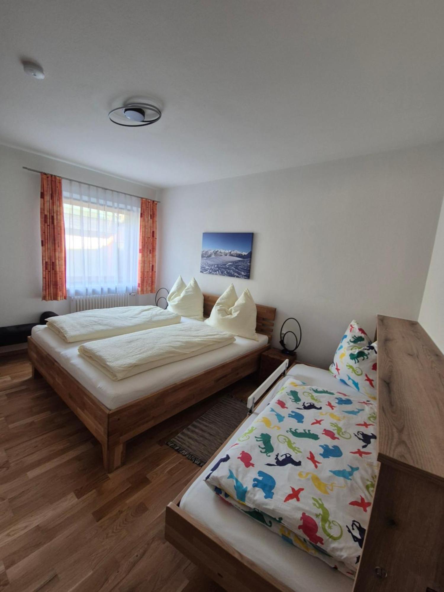 Appartements Mayr Inklusive Ganzjaehrig Gratis Zugang Zur Alpentherme Und Im Sommer Kostenlose Bergbahnnutzung باد هوفغاستين المظهر الخارجي الصورة